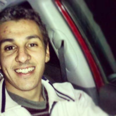 Soy un chico, común y corriente que vive en Villa Dolores cba.
Puesto: Playero en Leandro Quinzaños.