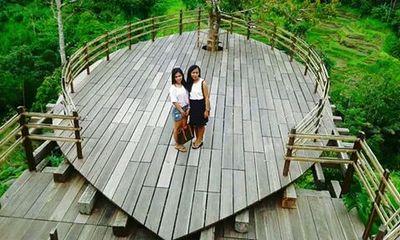 selpyadewi's profile picture. Syukuri semua yang terjadi :)