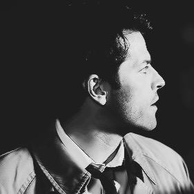 ‘Cerulean skies and golden sands.’ | — » “His name is Castiel. He wears a trenchcoat.” « — | #MV #AnyShip | †[Ethereal Touch]†