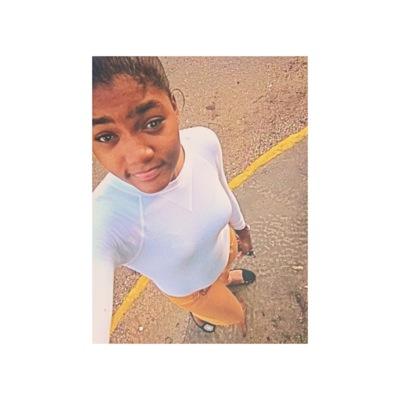 live, love, laugh.... add me on IG:_lxrd_lia_