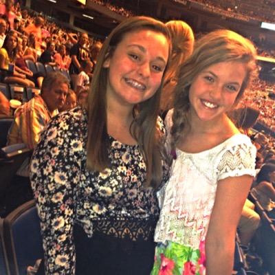 alisonenlow04's profile picture. 