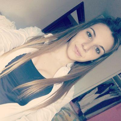 Para dias grises...TEMAZOS en condiciones.. TECHNOLIFEE♥!! Instagram: @saralolipop_ // FABRIK ♡