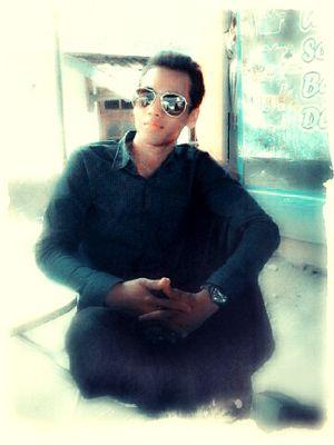 farel_hyuga's profile picture. slalu tersenyum ;-)