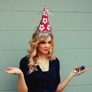 Trying to make someones 21st birthday be one to remember with a birthday message (or visit) from her favourite star!