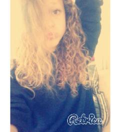 Leti_Halick's profile picture. Não deixe que as coisas ruins do mundo estraguem o que tem de mais lindo em vooc : O TEU SORRISO