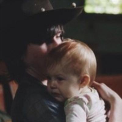 Im Carl Grimes! /RP/Taken/ Life gets rough at times, but that's just how it is. @HeterocliteKeen helps me control the monster inside of me.