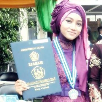 neng_khusnul48's profile picture. ~=. Love.= ~ @vanreckyalhaddi