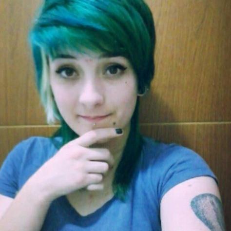 Otária nas horas vagas.