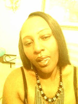 kat2476's profile picture. 