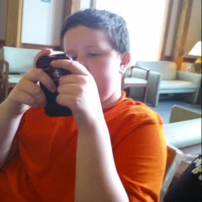 I play Cod everyday (quickscoper)