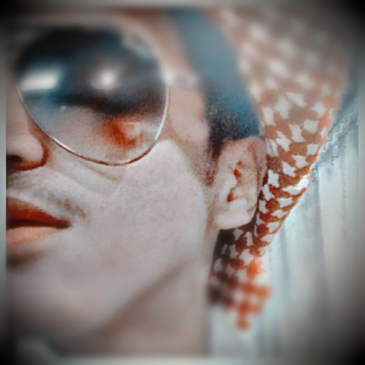 kik:hamadAl.yame bbm:51AA4FCF كَثير مِنْ البَشر فَرحُوا بالحُبْ لَكنْ أبكَاھُمْ ﺎلنَصيبْ