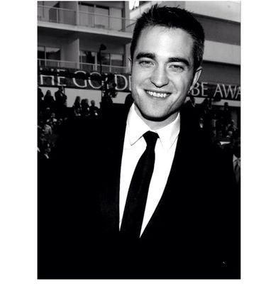 HungerG_Twihard's profile picture. I Love 5sos , Michael is the bae.& Thats right guys theres a twihard right here!