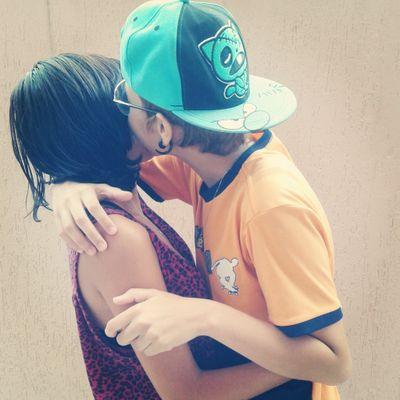 Me chamo Anna e sou apx pela menina mais linda q conheci . Independente de qlqr coisa sempre amarei vc ! *-*  Apenas amor & nd mais