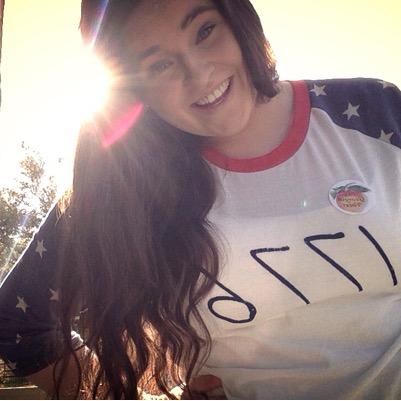 Lindsey_Waters9's profile picture. | Jesus Lovin' | Horse ridin' | Whitetail chasin'| | Simple livin' | Ephesians 3:17 |