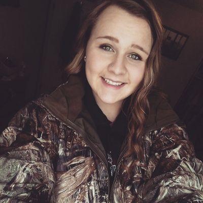 brookeamundsen's profile picture. 