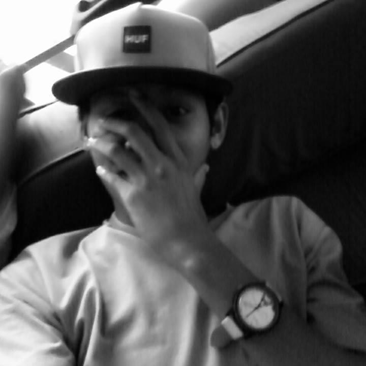 neiltotanga's profile picture. 