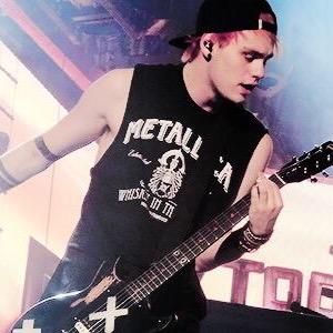 I want Michael Clifford to pin me up against a wall