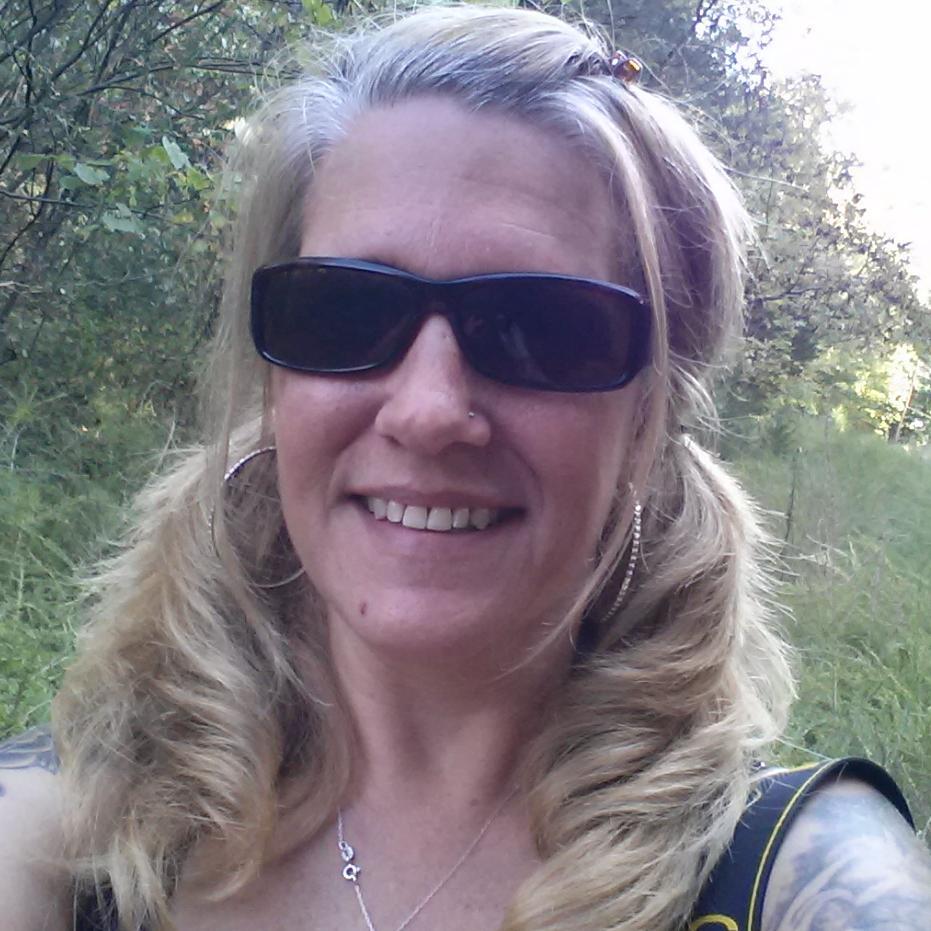 ABoothPhoto's profile picture. Nashville area Commercial and Fine Art Portrait Photographer.