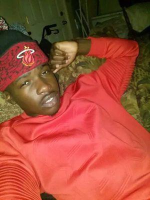 Young Rapper 18 Unsigned 
Look me up on SoundCloud @WillisBoi one of my songs is #HadToCallThePlug Fwm