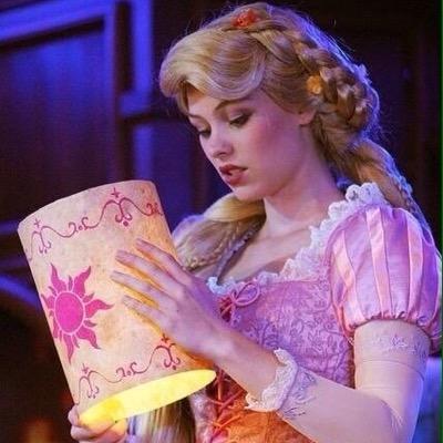 A girl with a lot of hair that glows when I sing and a frying pan. I'm the lost Princess of Corona. Also known as @GetMyNoseRight's Blondie.