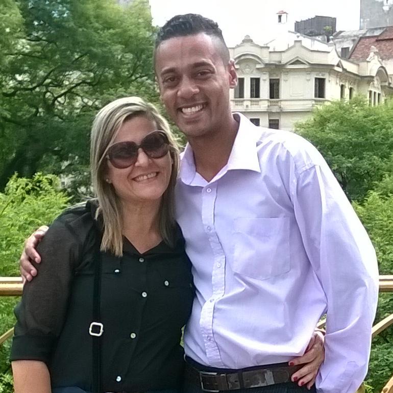 Casada com @railsondickinso Profissional em Marketing Multinível.

Inscreva-se em nosso Canal: 
https://t.co/N4MRLKKnRU