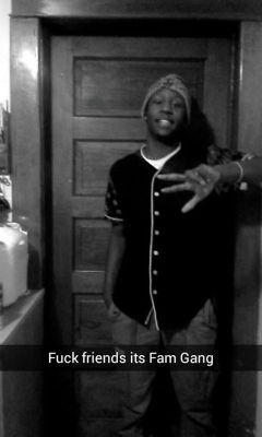 Snapchat & kik me  @skyshun5tindall. 
Football#4  Basketball#5 Tack#1 #single#