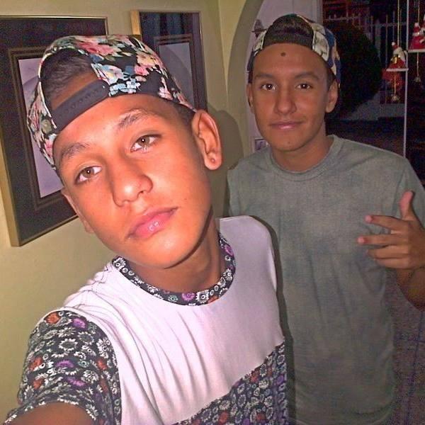 escritor de rimas por ocio, jugador del POLICÍA FC SUB18, La vida es un freestyle y ademas un karma.