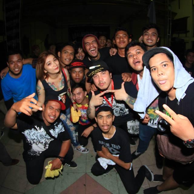 agung_imron13's profile picture. Ω 08-04-1996 Ω IKIP - PGRI PONTIANAK P. Tech. Info. Komputer