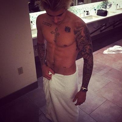 RT MY TWEETS AND BELIEVE @justinbieber will fahlo you :) https://t.co/ezFx71ogjP #GetShots ❤️RT ALL MY TWEETS PROMISE YOU