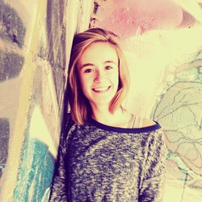 Loves_O2L's profile picture. A girl should be like a butterfly. Nice to see, hard to catch. ✌️