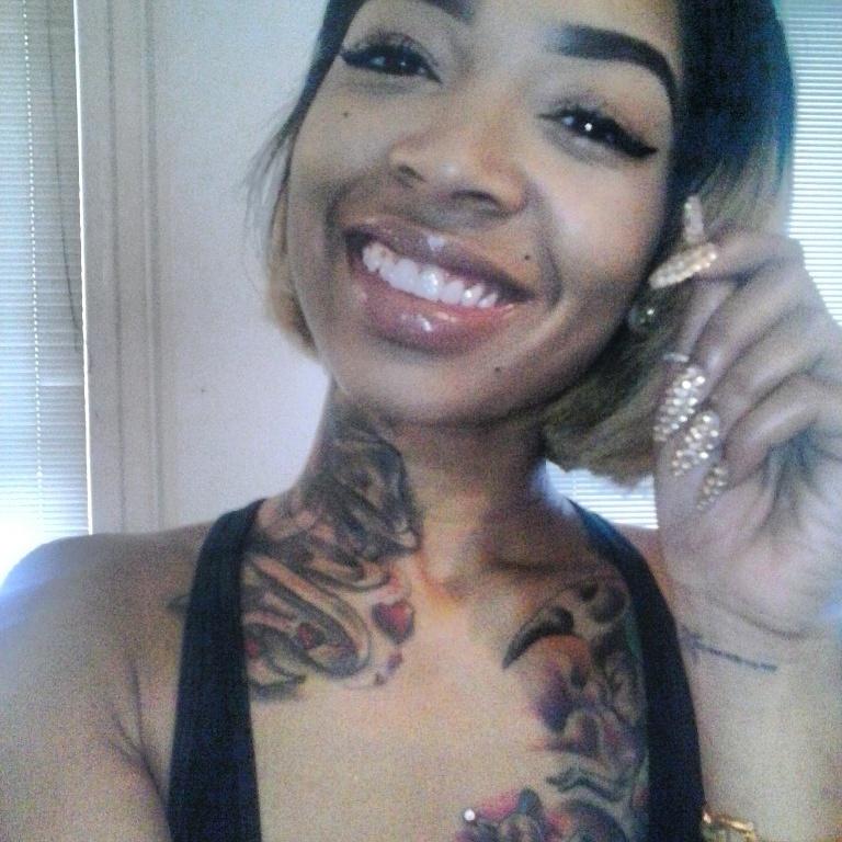 make alot of $$$.. spend it all on drugs.. stay wavvvyyy so pardon me if i dont give a fuk!! -@yummiib instagram