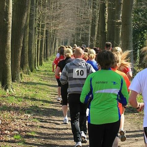 Jaarlijkse hardloopwedstrijd, 5, 10 en 21,1 km en kidsrun (1 km). Door het mooie Achterhoekse landschap. Organisatie door handbalvereniging SV Quintus
