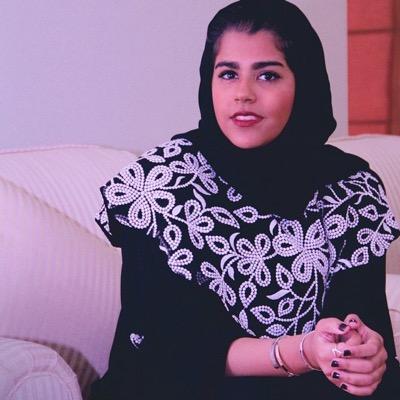 غنيه بالله مستغنيه عن خلقه .