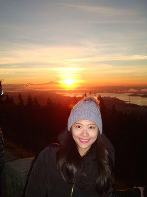 Jieunizm's profile picture. 