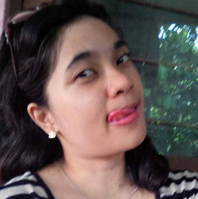 Vera_Aryati's profile picture. a wise girl kisses but doesn't love,listens but doesn't believe,and leaves before she is left..#i'm twilighter♥