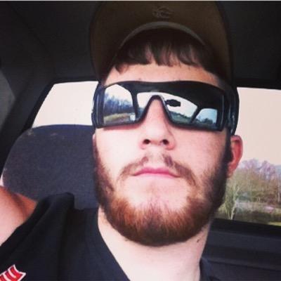 Youngmr22's profile picture. 