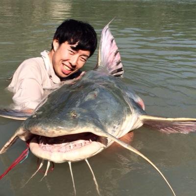 世界中を釣り歩いていたら何故か仕事になってました。 怪魚と呼ばれるデカイ淡水魚は大体釣ってます。