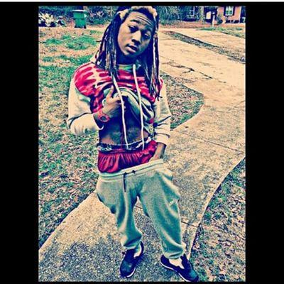 rap artist/entertainer                     IG:itsthereal_rayjames-50k followers.                                    
kik:j_swagouttrueswag