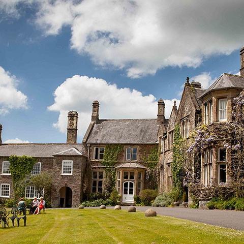 Nestled in the Devon countryside, @NorthcoteDevon is a 17th Century Manor House Hotel with a Double AA Rosette Award-Winning Restaurant and Spa 😍