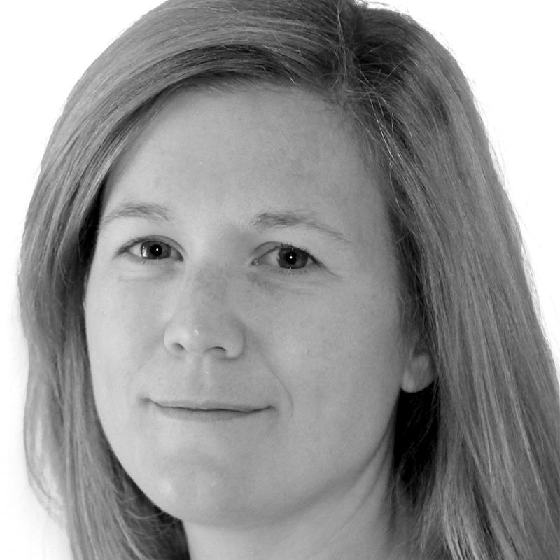 Translator, Swedish/French—English. Specialisations: marketing, sustainability and corporate communications. Loves vegan baking, cycling and the mountains.