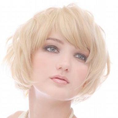 yokoです。現在、都内の美容店に勤務しています。カワイイヘアアレンジの仕方やヘアメイク、男心をくすぐるモテるヘアメイクの情報をお伝えしています♡簡単に雰囲気の変わる方法もつぶやいていますので、ためになったらRTおねがいしますね（＞∀＜）ノ 新垢です