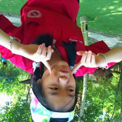 play 2 twitter @Natcha_Ning