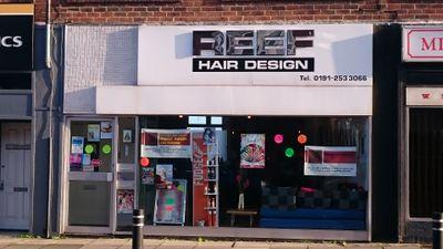 212 Park View. Whitley Bay 0191 2533066