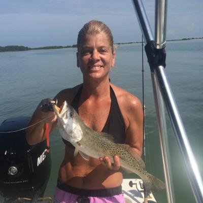 Lovin life in Florida!..Sun.beach..fishing Life is good!! favorite band..BONJOVI! Movie..The Notebook :-)