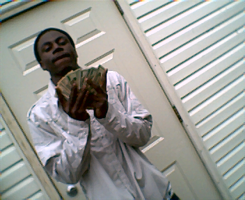 dgsoowoo's profile picture. im cool as hell luv to kick-it and i luv women awe... ma swagg on a trillion so fuck wit me