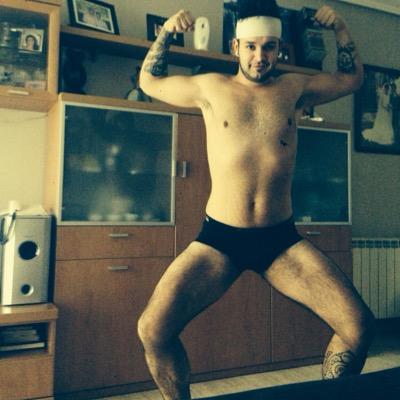 XaviolaRH's profile picture. Los sueños solo se cumplen cuando trabajas en ellos, soñar sin actuar no sirve de nada