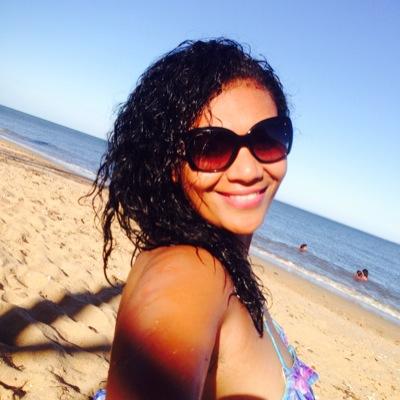 AliceRakabu's profile picture. Le Vie Est Belle