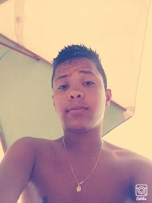 A vida é muito curta, então quebre as regras, perdoe rapidamente, beije lentamente, ame descontroladente.