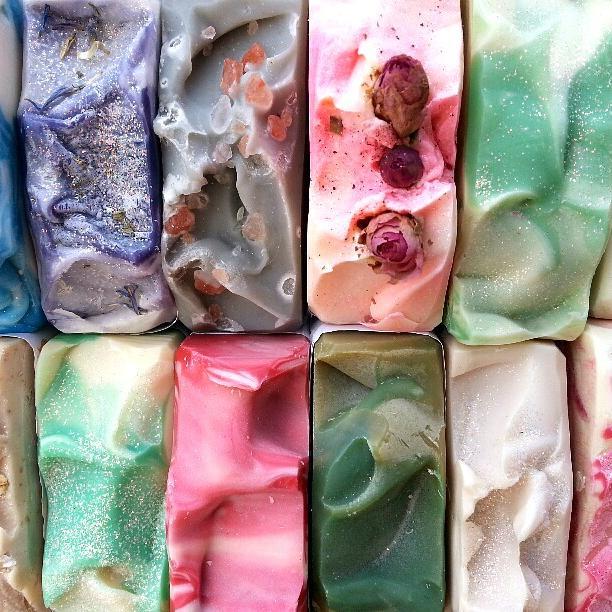 frothnflames's profile picture. 