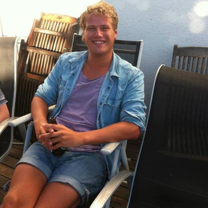 M_Tellefsen's profile picture. Lærer og fotballfanatiker. Beatles, Start, Chelsea.